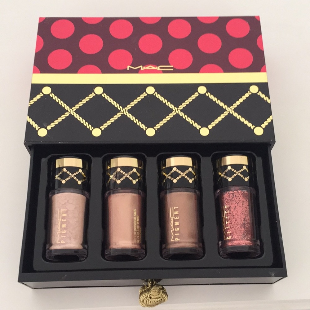 Mac Glitter Pigments
